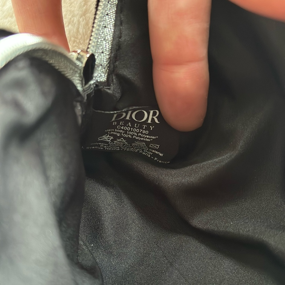 Dior Beauty Pouch - Picture 7 of 9